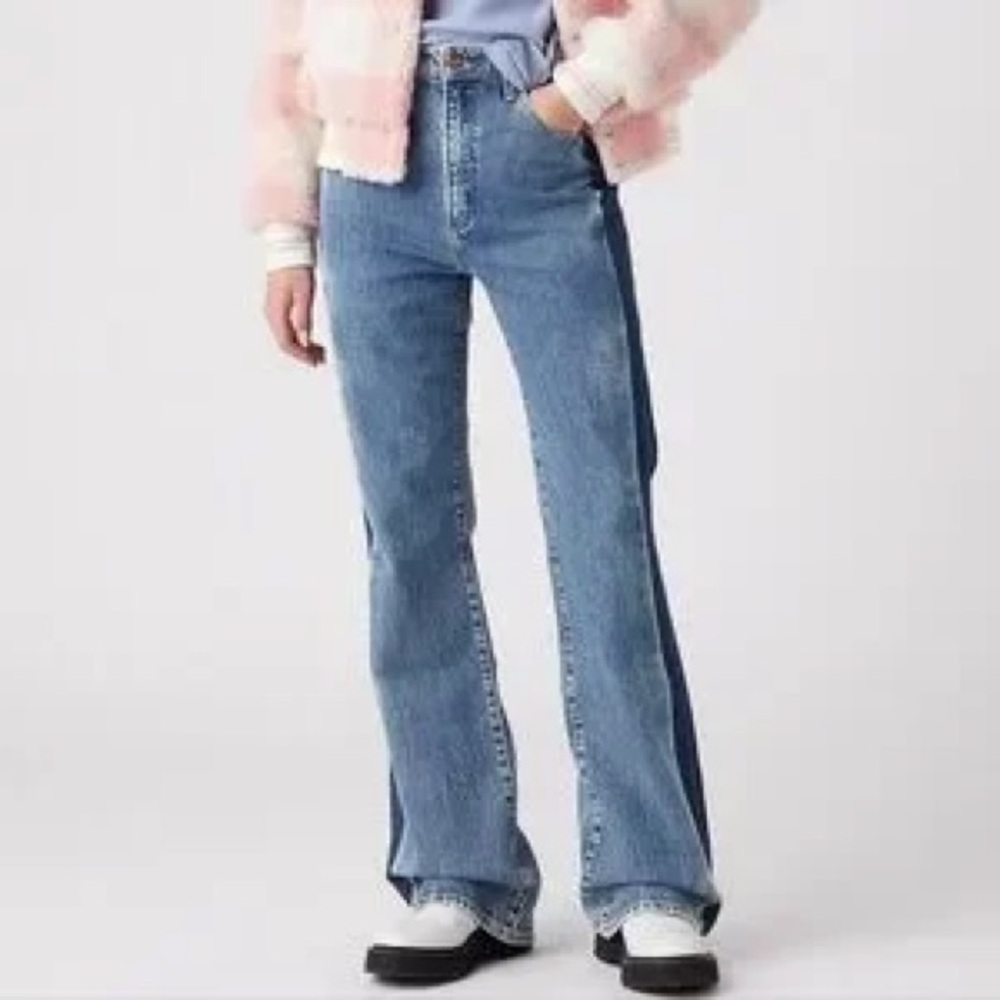 Wrangler Westward Gravity High Rise Two Toned Jeans